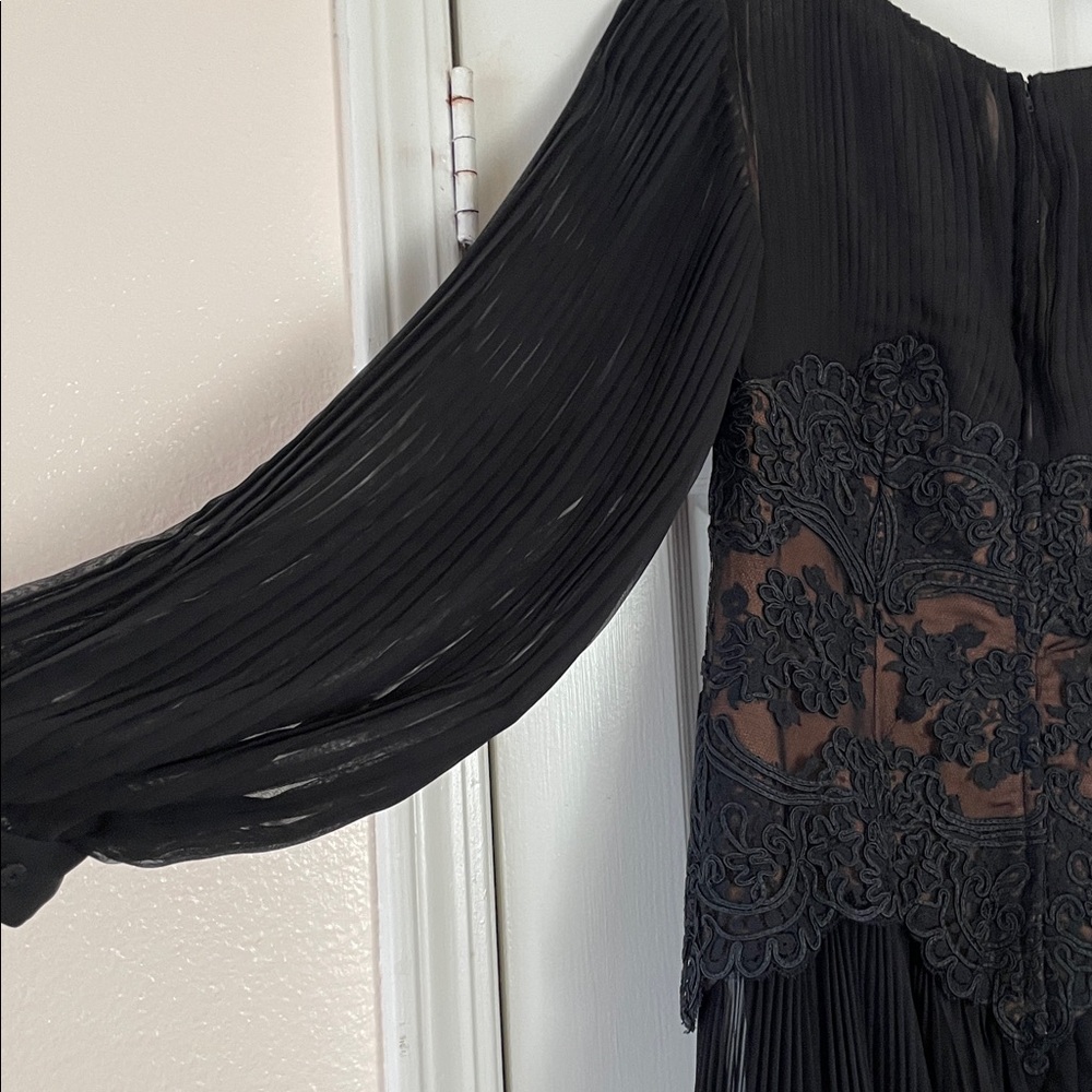 Travilla I.Magnin Vtg.Elegant Black Pleated Dress with Lace Detail Bodice - Picture 14 of 16